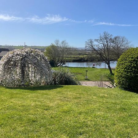 River Retreat Apartment Exeter - River Views & Parking 外观 照片